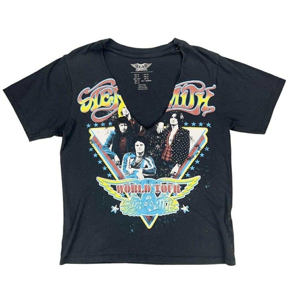 Aerosmith 2017 World Tour Black Graphic Tee Band Rock V-Neck Small S‎ Cut